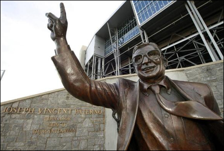2012-07-19-joepastatue