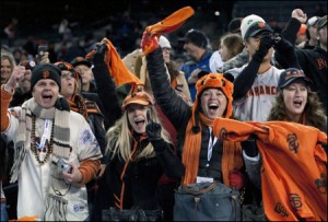 2012-10-31-giantsfans